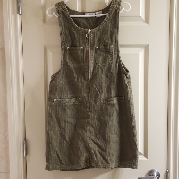 Dresses & Skirts - Vintage corduroy jumper/dress